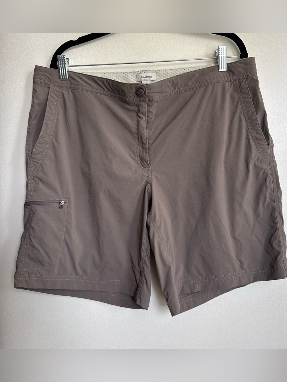 L.L. Bean Women's Brown Hiking Shorts with Zip Pockets
